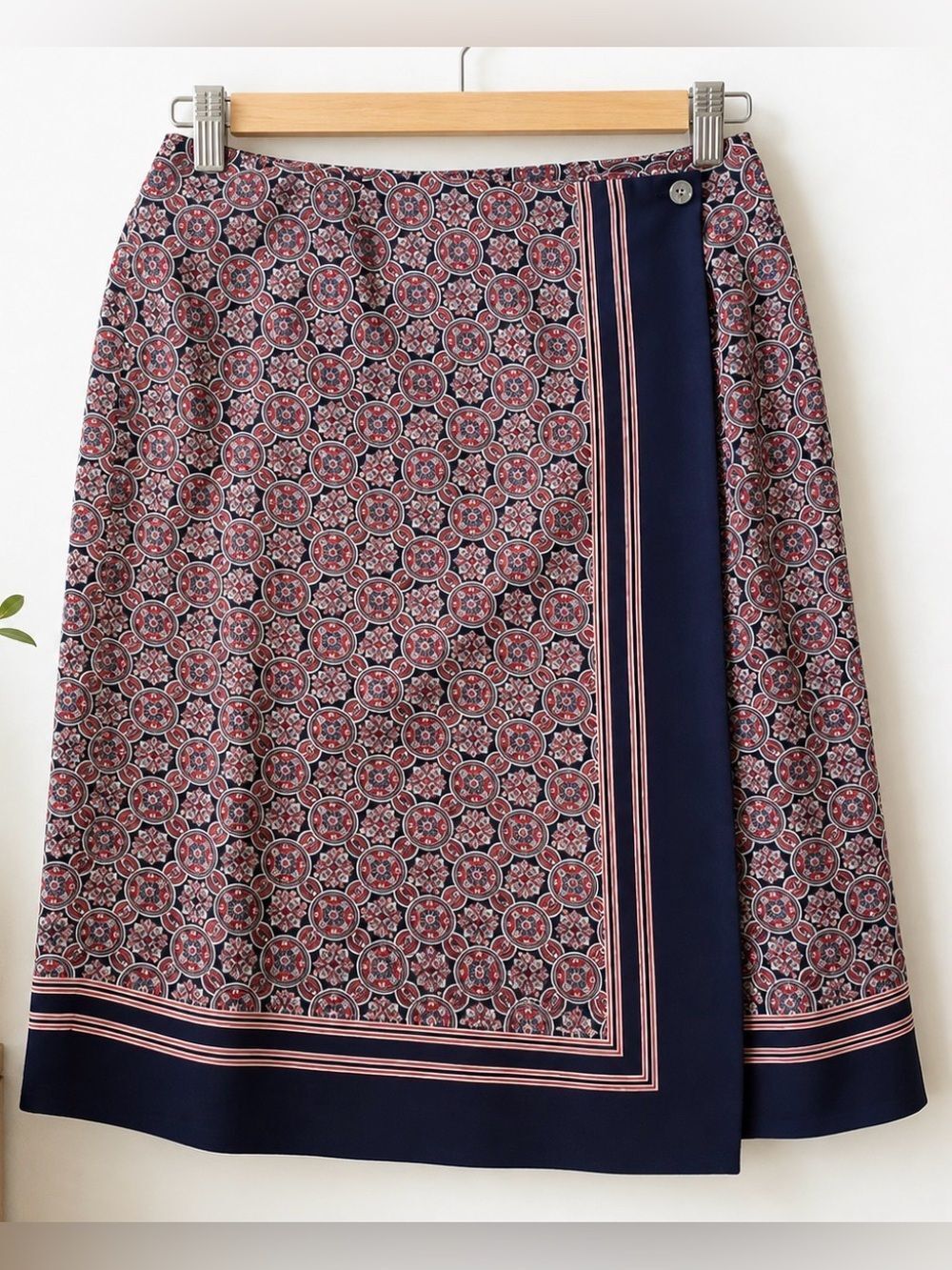 Charter Club Women’s Navy Blue Red Midi Summer Lightweight Wrap Skirt sz 14